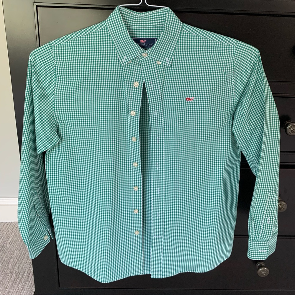 Vineyard Vines boys button up shirt